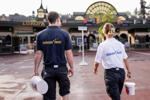 EUROPA-PARK ERLEBNIS-RESORT SETZT AUF CORPORATE WEAR VON KÜBLER